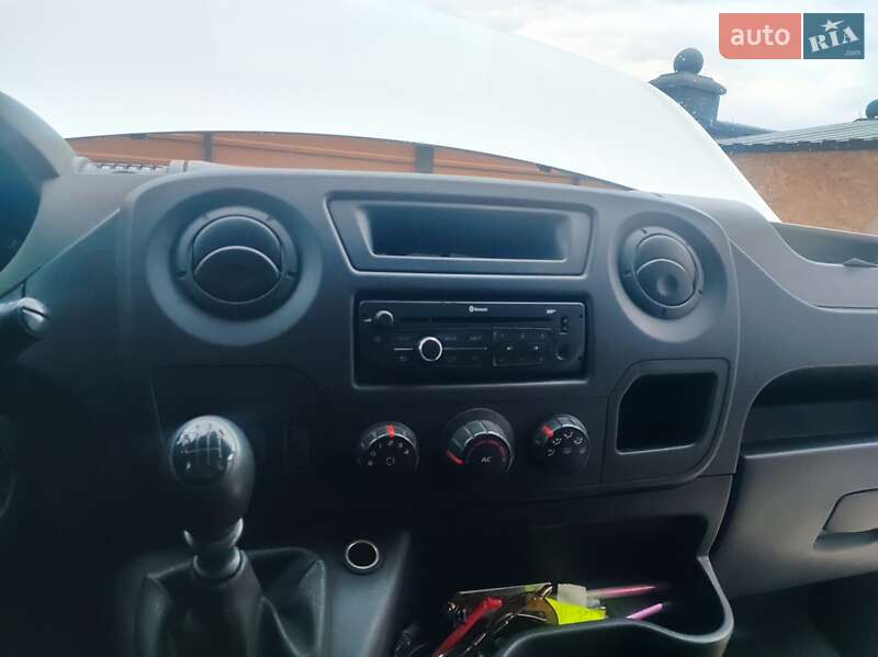 Грузовой фургон Opel Movano 2013 в Ровно