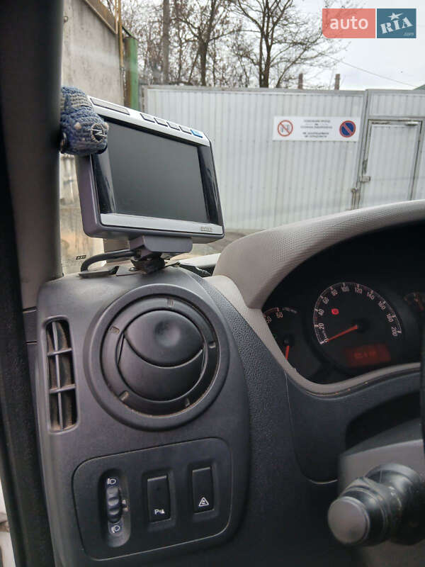 Вантажний фургон Opel Movano 2012 в Тернополі