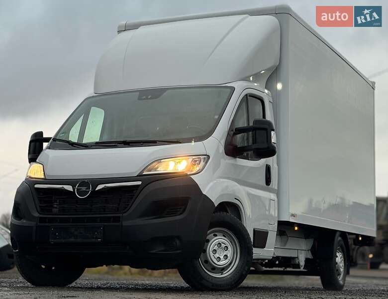 Opel Movano 2022