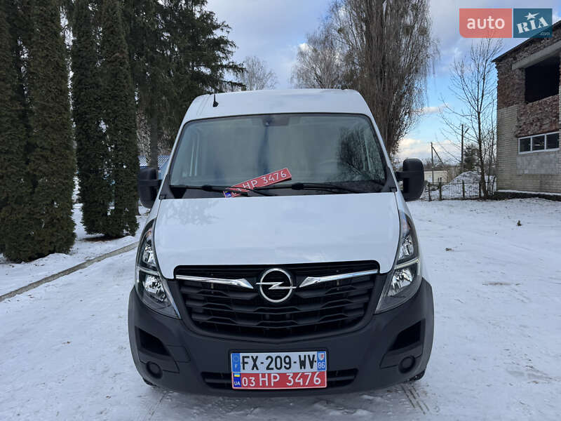 Вантажний фургон Opel Movano 2021 в Кореці