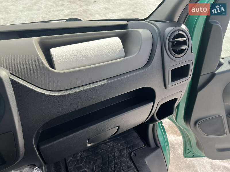 Грузовой фургон Opel Movano 2015 в Киеве