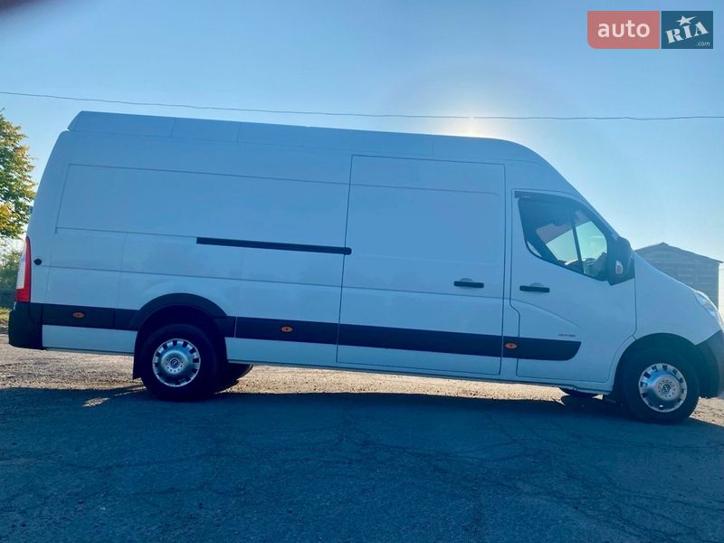 Грузовой фургон Opel Movano 2012 в Светловодске