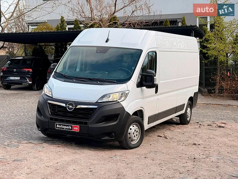 Opel Movano