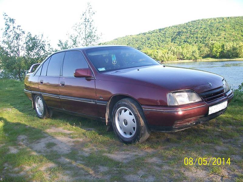 Седан Opel Omega 1988 в Могилів-Подільському
