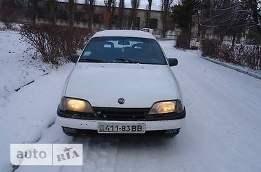 Универсал Opel Omega 1989 в 