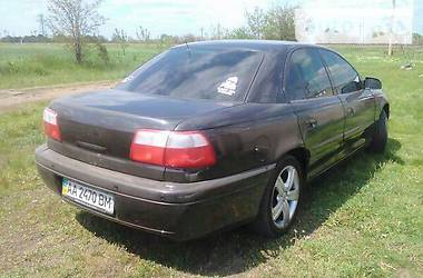 Седан Opel Omega 2000 в Николаеве