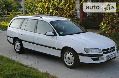 Универсал Opel Omega 1995 в Вараше