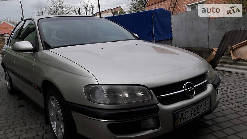 Седан Opel Omega 1996 в Турийске