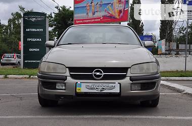 Седан Opel Omega 1998 в Николаеве