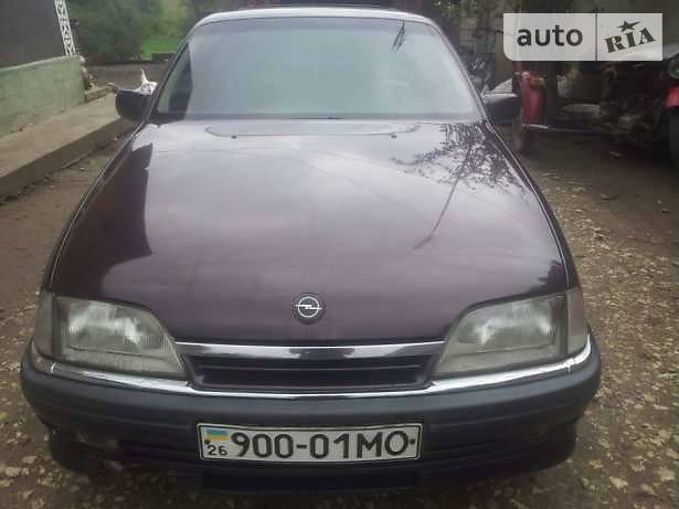 Седан Opel Omega 1992 в Каменец-Подольском