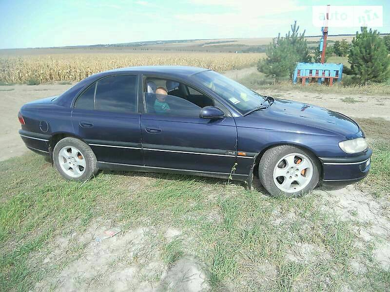 Седан Opel Omega 1999 в Шаргороде