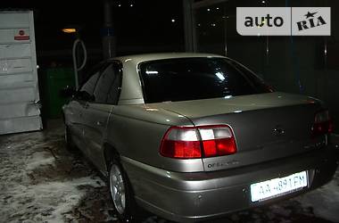 Седан Opel Omega 2003 в Киеве