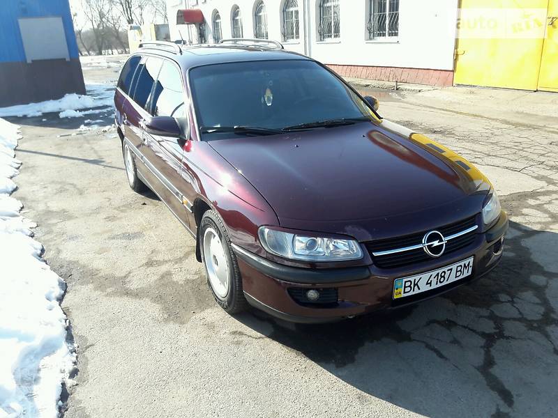 Универсал Opel Omega 1994 в Дубно