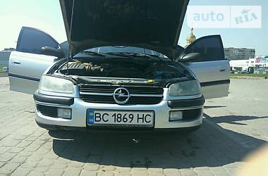 Седан Opel Omega 1994 в Львові