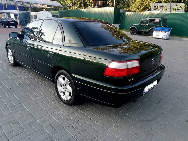 Седан Opel Omega 2003 в Києві