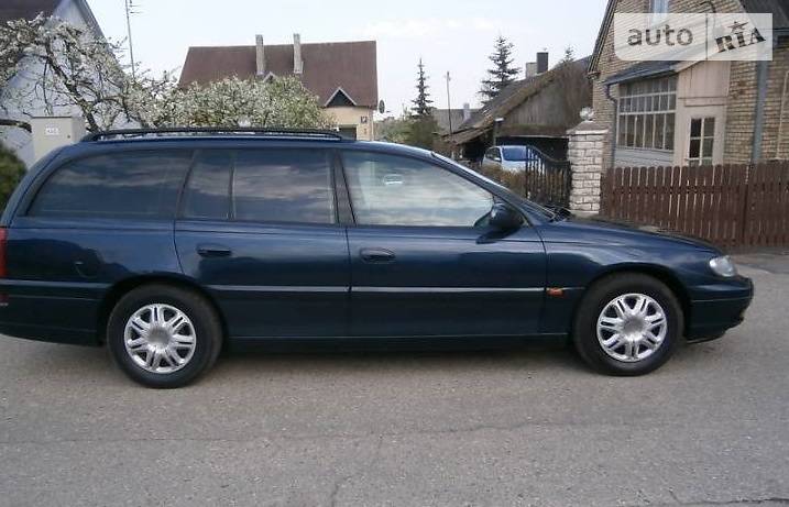 Універсал Opel Omega 2000 в Луцьку