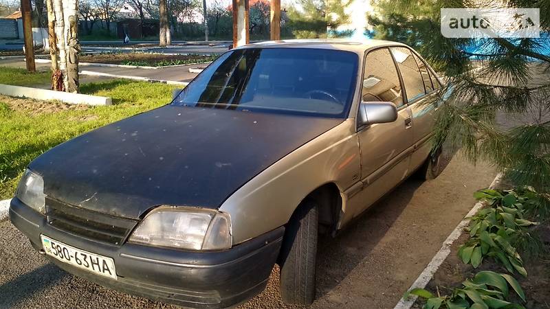 Седан Opel Omega 1987 в Мелитополе фото 2 Седан Opel Omega 1987 в Мелитополе