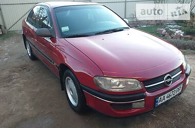 Седан Opel Omega 1995 в Бердичеве