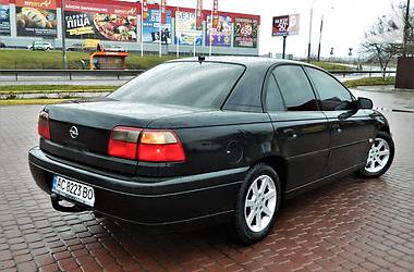 Седан Opel Omega 2002 в Ровно