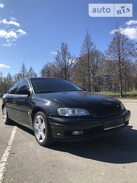 Седан Opel Omega 2001 в 