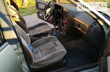 Седан Opel Omega 1988 в 
