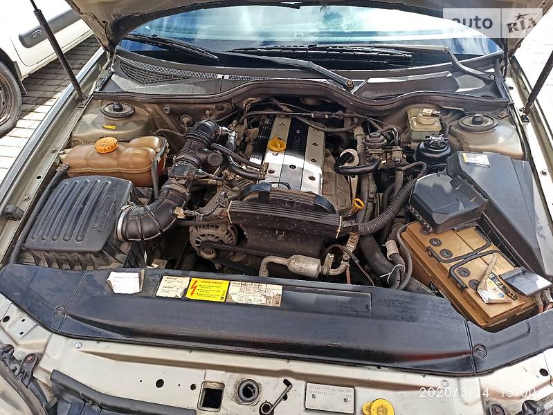 Седан Opel Omega 1998 в Ивано-Франковске