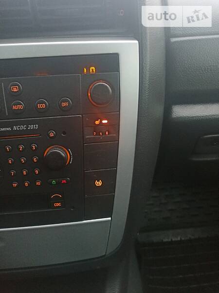 Універсал Opel Omega 2002 в Луцьку