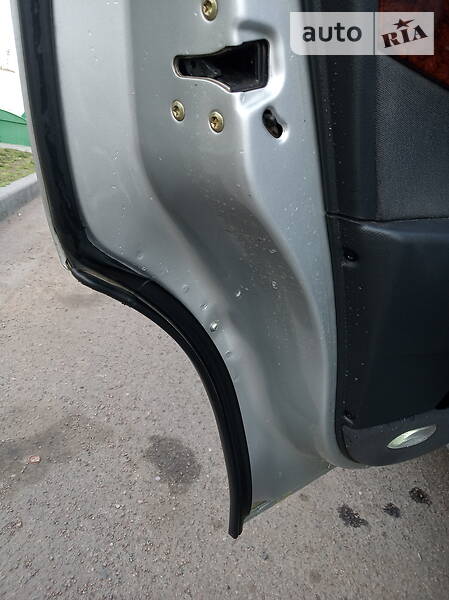 Седан Opel Omega 2003 в Черкасах