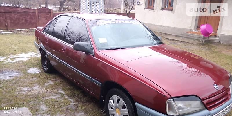 Седан Opel Omega 1990 в Черновцах