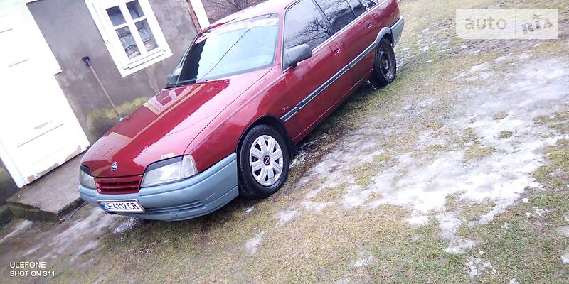 Седан Opel Omega 1990 в Черновцах