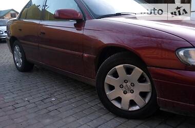 Седан Opel Omega 2000 в Львові