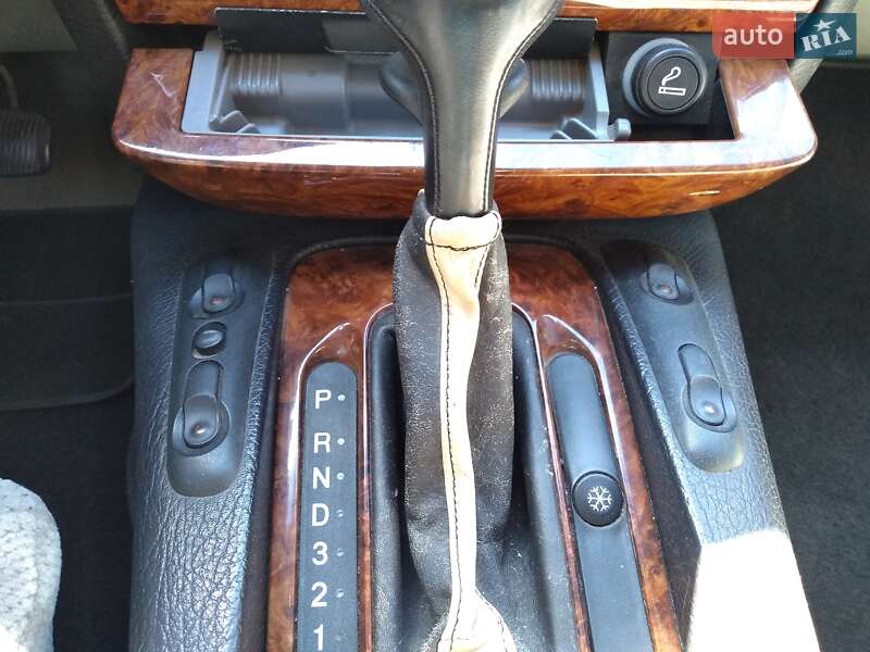 Седан Opel Omega 1996 в Благовіщенську