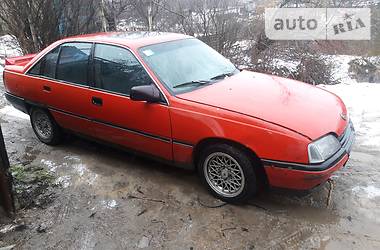 Седан Opel Omega 1986 в Днепрорудном