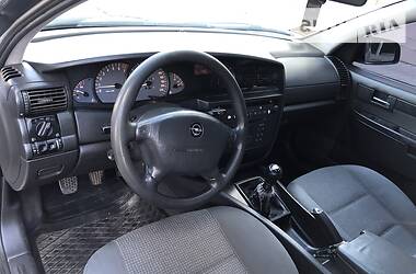 Універсал Opel Omega 2002 в 