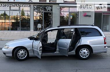 Універсал Opel Omega 2002 в 