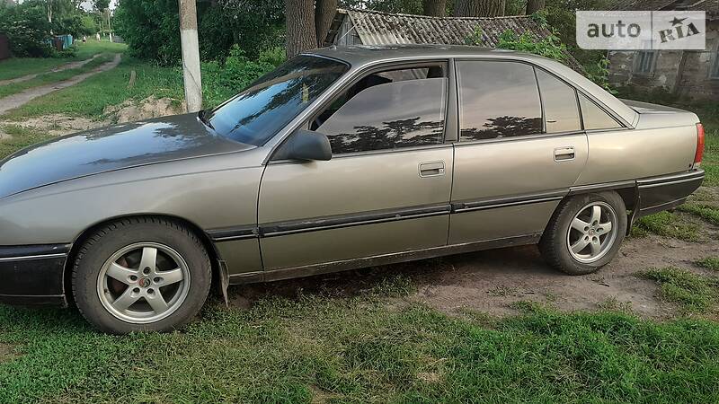 Седан Opel Omega 1987 в Нежине