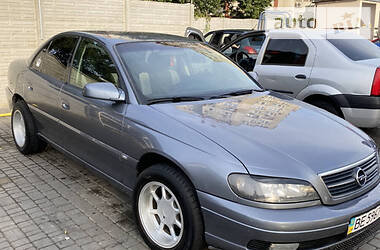 Седан Opel Omega 2001 в Южноукраїнську