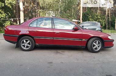 Седан Opel Omega 1994 в Киеве