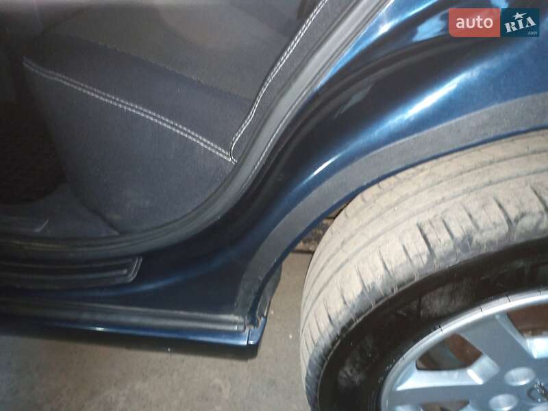 Седан Opel Omega 2003 в Черкасах