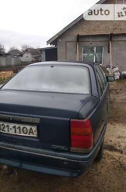 Седан Opel Omega 1989 в Олександрівці