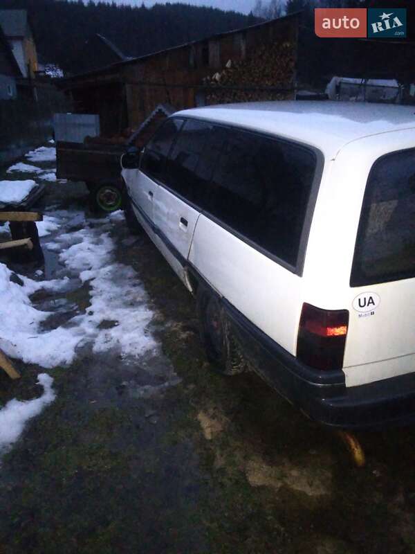 Универсал Opel Omega 1986 в Бориславе
