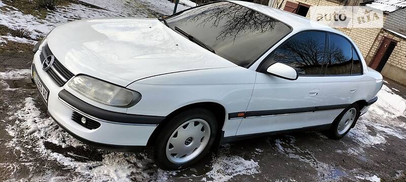 Седан Opel Omega 1997 в Володимир-Волинському