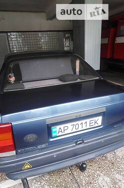 Седан Opel Omega 1988 в Запорожье
