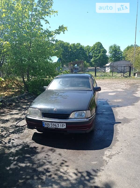 Седан Opel Omega 1991 в Виннице