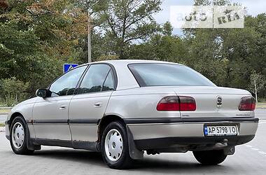 Седан Opel Omega 1995 в Запорожье