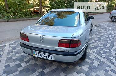 Седан Opel Omega 1998 в Ивано-Франковске
