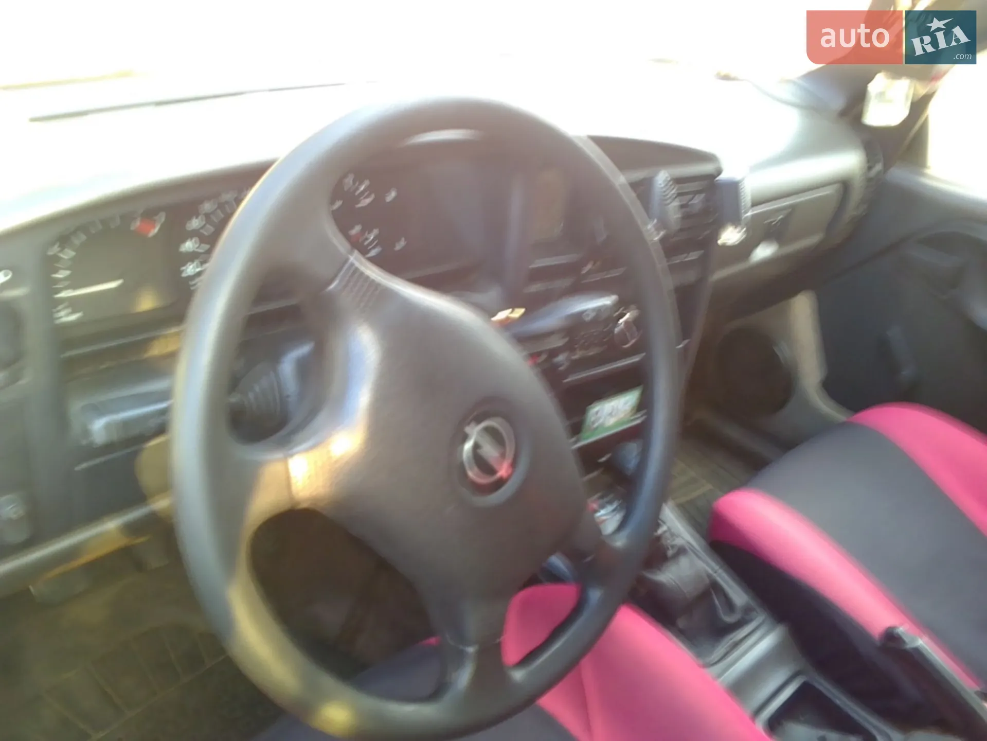 Opel Omega 1988 VIN W0L000017J1129092 фото оголошення 5 з 7
