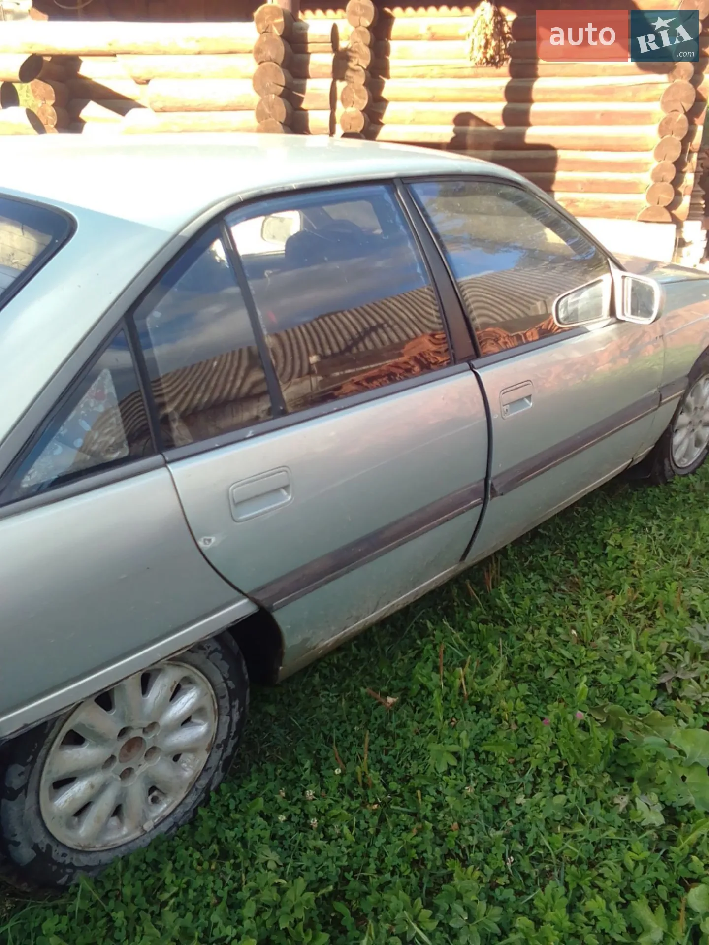 Opel Omega 1988 VIN W0L000017J1129092 фото оголошення 4 з 7