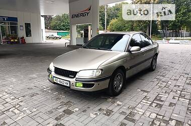 Седан Opel Omega 1997 в Днепре