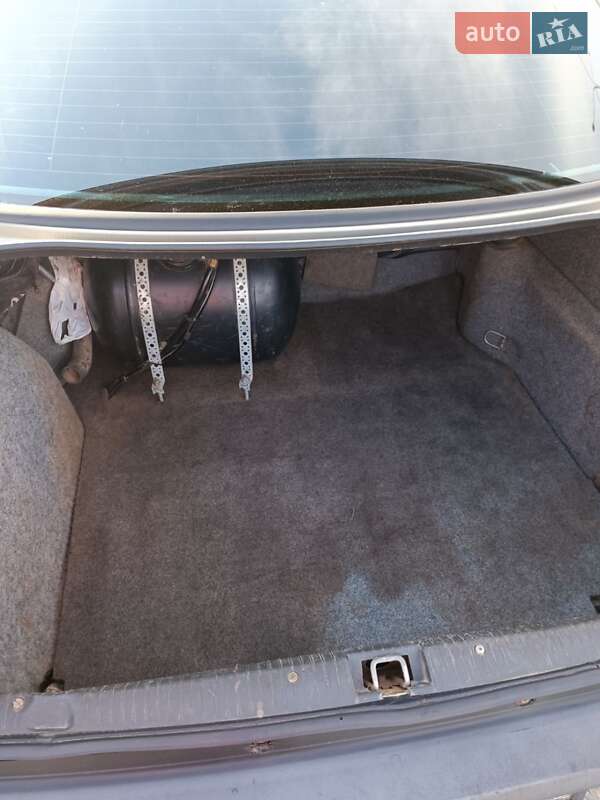 Седан Opel Omega 1997 в Днепре